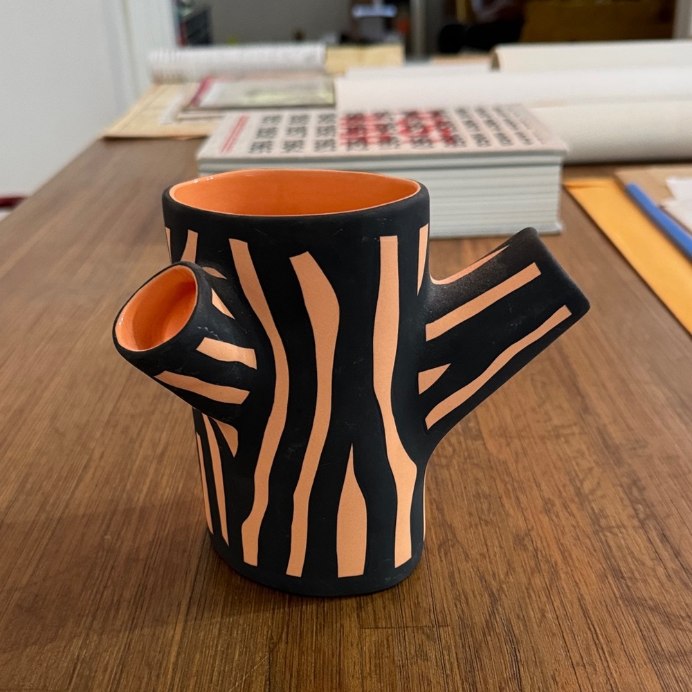 Wrong for Hay by Richard Woods Tree trunk Vase